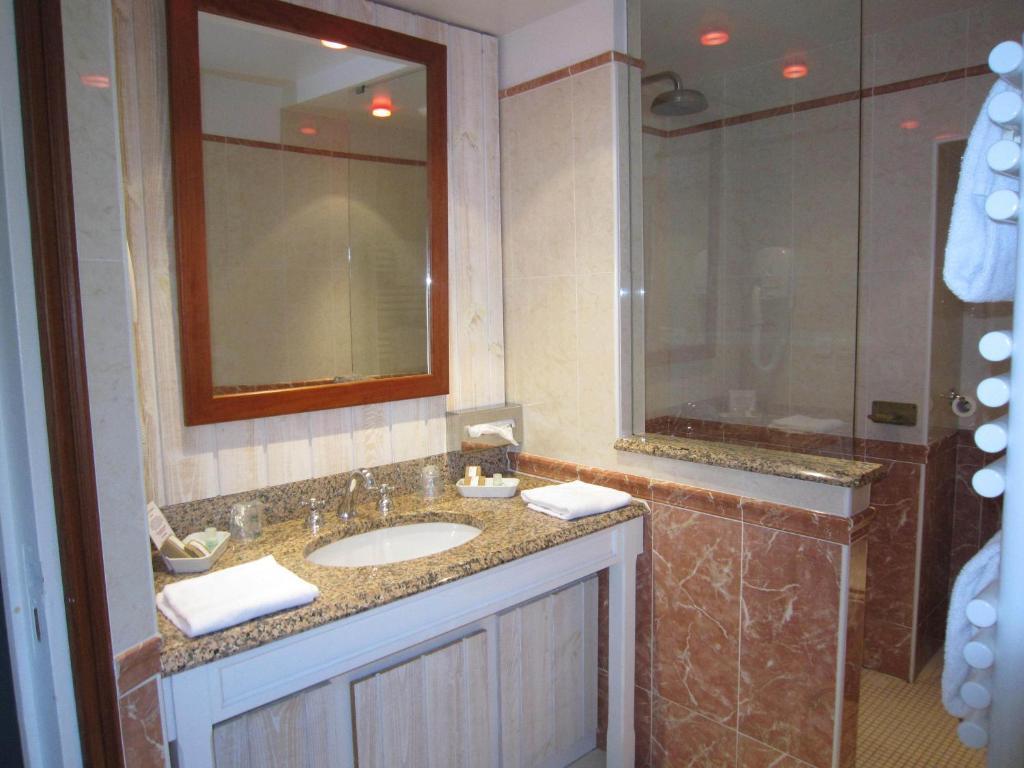 Manoir Du Cunningham Hotel Saint-Malo Room photo
