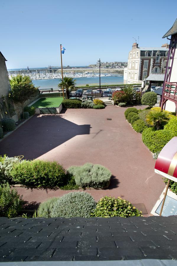 Manoir Du Cunningham Hotel Saint-Malo Exterior photo